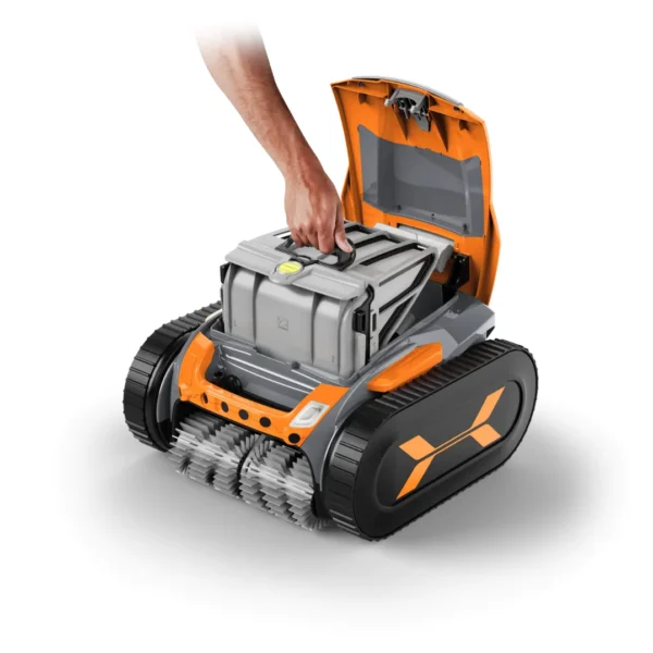 Polaris VORTRAX™ VTRX 30iQ Light Commercial Robotic Cleaner - Image 6