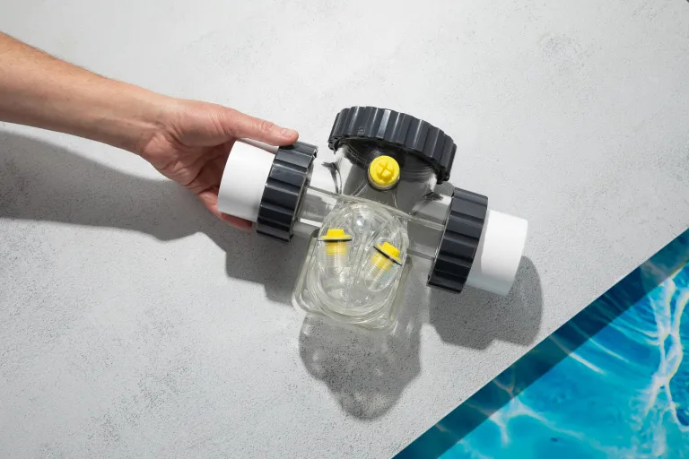 Poolside Chemistry-Sensing Flow Cell